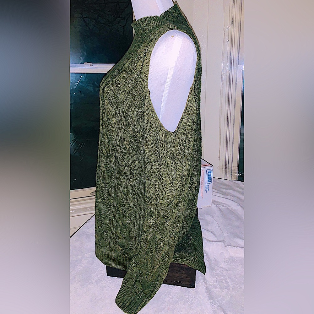 NY & Company Olive Green Knit Sweater with cold shoulders XL - Picture 7 of 10